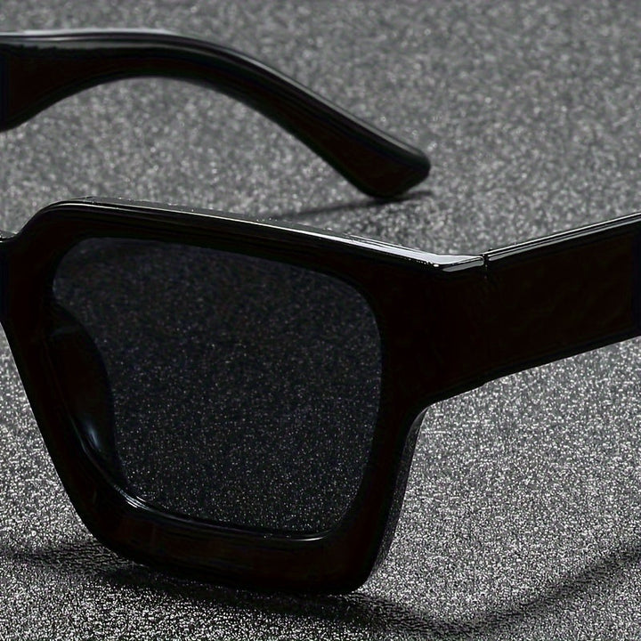 Men's Retro Glasses | Classic Square Frame | Lightweight & Stylish | PC