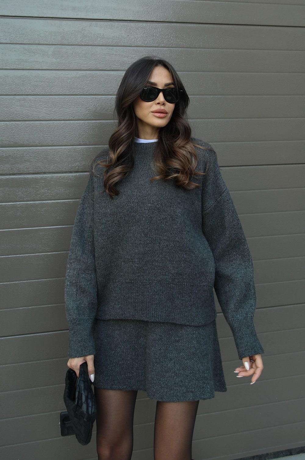 Women’s Knitted Set | Elegant Style | O-Neck Sweater & Mini Skirt | Polyester