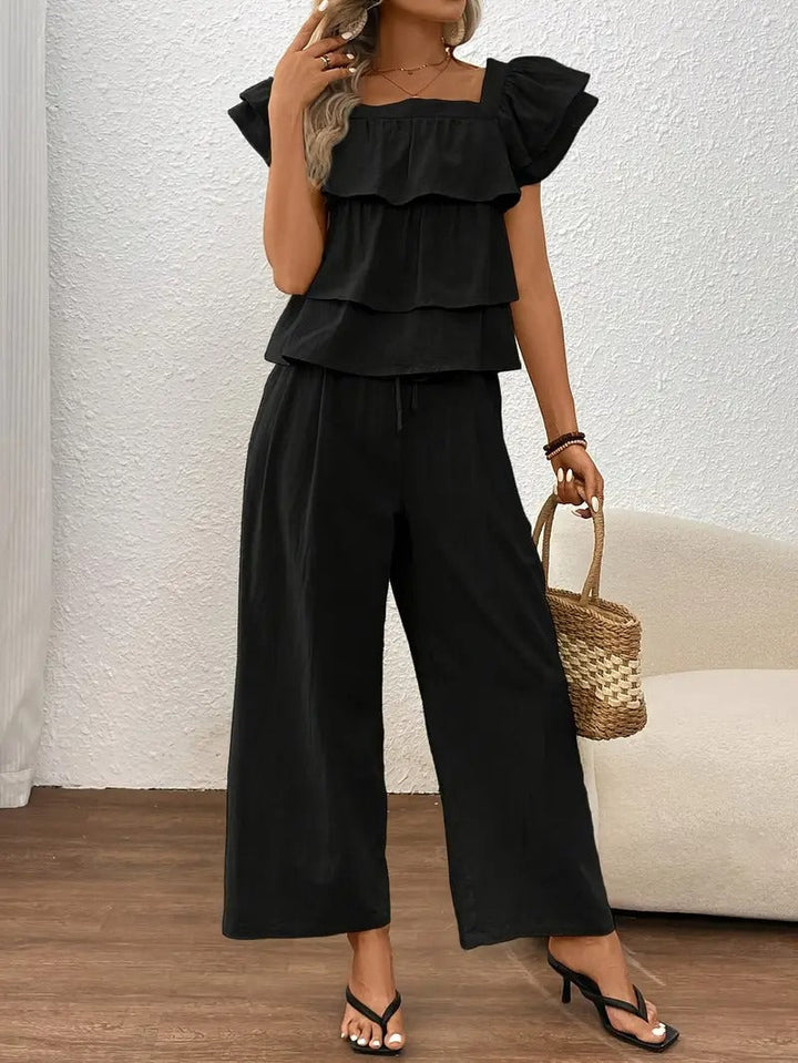 Women set | Comfortable Fit & Practical Pockets | Summer V-Neck Blouse & Woven Trousers in Polyester