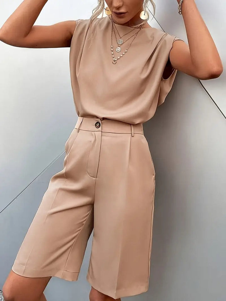 Women set | Sleeveless Top & Shorts | Summer & Elegant | Plain Two-Piece Look