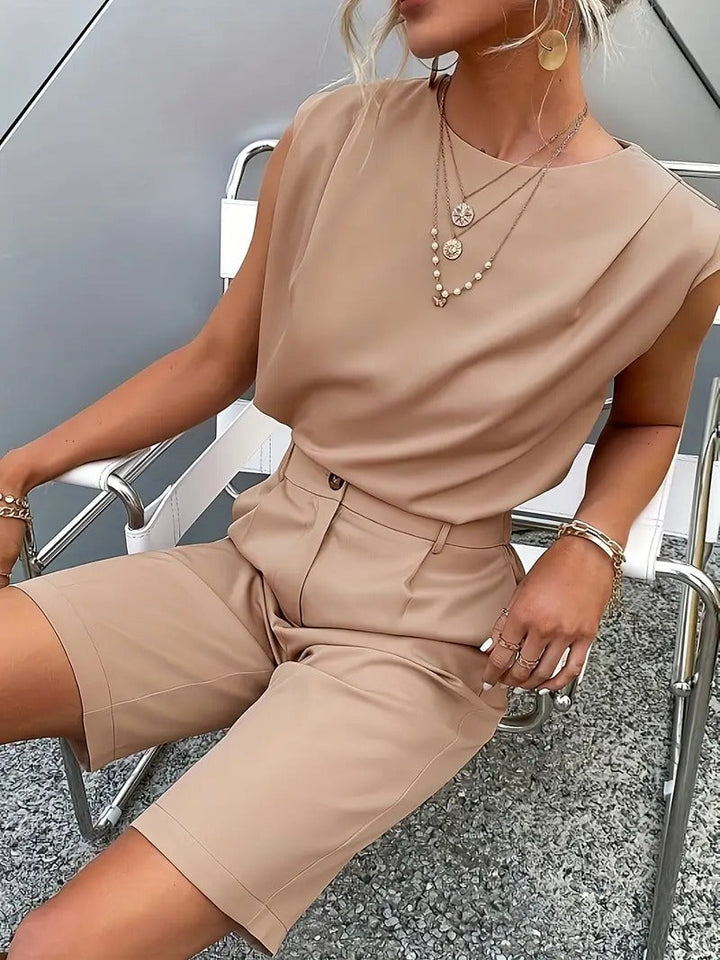Women set | Sleeveless Top & Shorts | Summer & Elegant | Plain Two-Piece Look