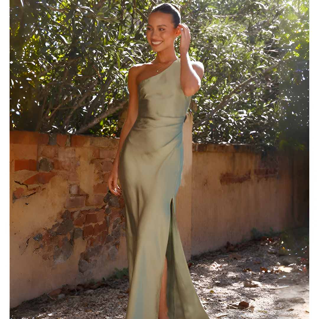 Women’s Maxi Dress | One-Shoulder Design | Figure-Hugging Fit | Flowing Fabric