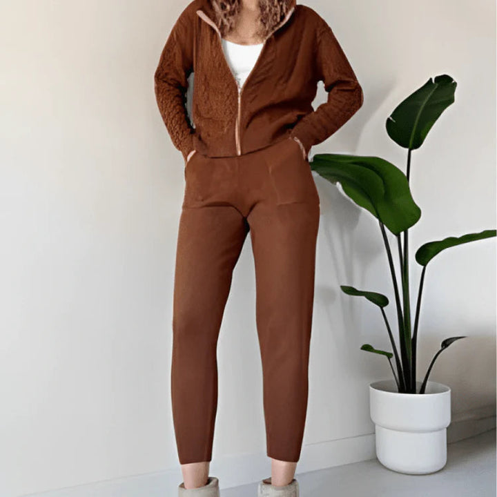 Women’s Two-Piece Set | Warm & Comfortable | Relaxed Fit | Stylish Loungewear