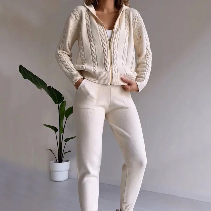Women’s Two-Piece Set | Warm & Comfortable | Relaxed Fit | Stylish Loungewear