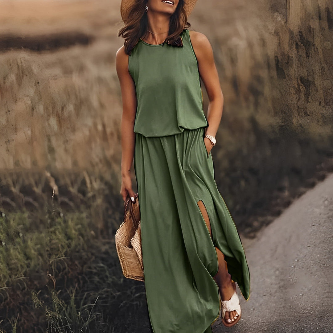 Women’s Maxi Dress | Colorful & Elegant | Sleeveless Design & Retro Flair | Polyester