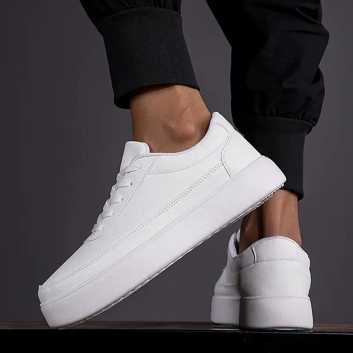 Men’s Sneaker | Low-Top Jogging Shoe | Breathable & Lightweight | Polyester