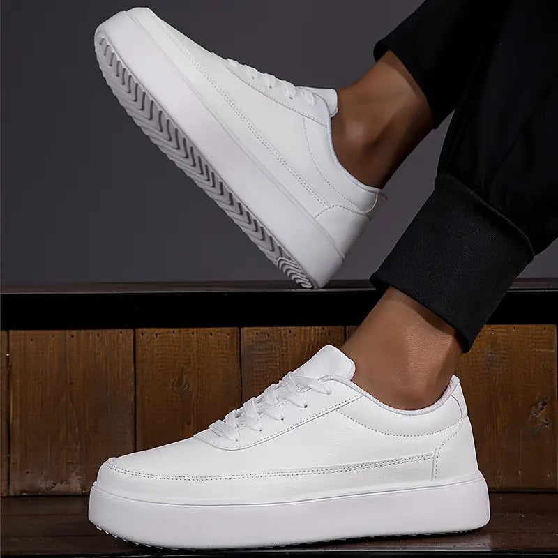 Men’s Sneaker | Low-Top Jogging Shoe | Breathable & Lightweight | Polyester