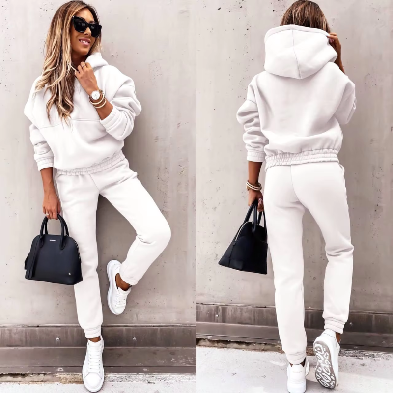 Women’s Tracksuit | Sporty & Cozy | 2-Piece Winter Set | Soft Breathable Fabric | Polyester