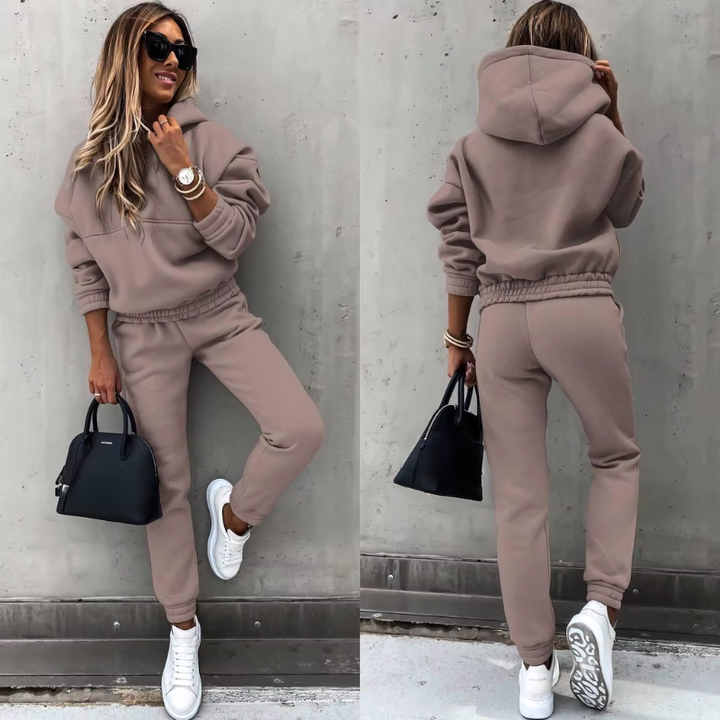 Women’s Tracksuit | Sporty & Cozy | 2-Piece Winter Set | Soft Breathable Fabric | Polyester