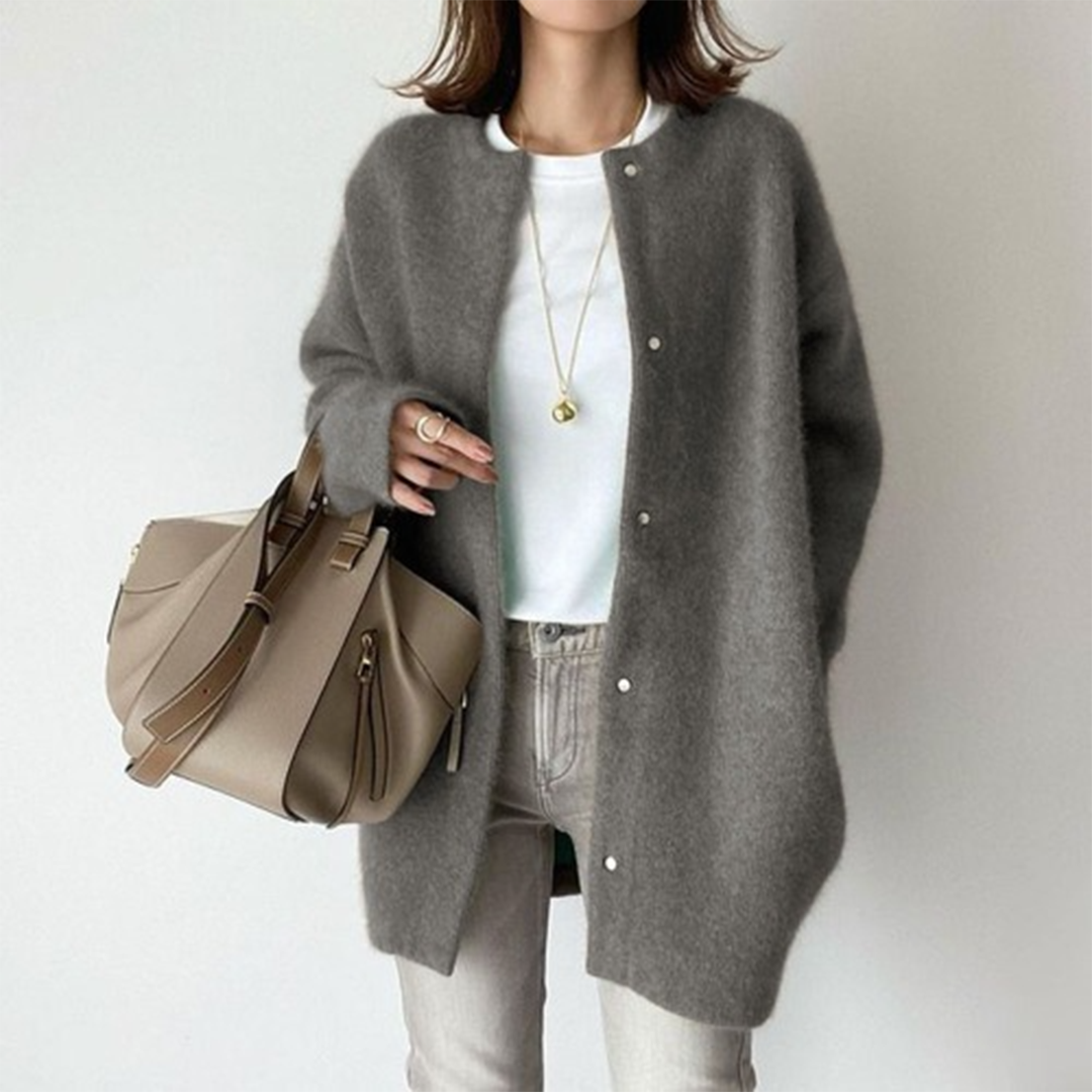 Women’s Coat | Loose Fit | Elegant Button-Front Design
