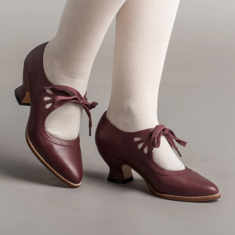 Women’s Shoes | Closed Toe Design | Vintage Style