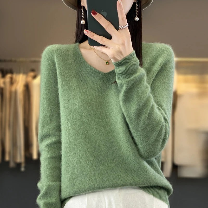 Women’s Knitted Jumper | V-Neck & Long Sleeve | Warm Soft fabrc