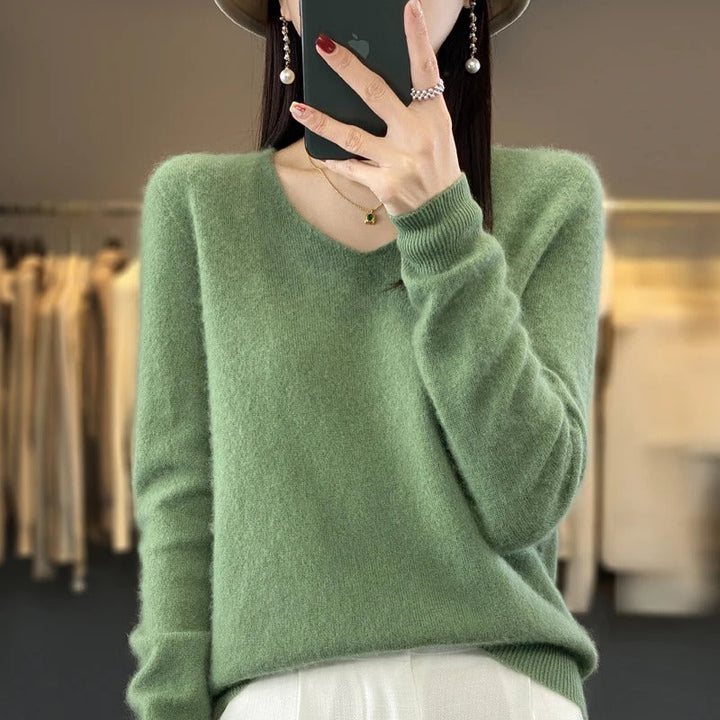 Women’s Knitted Jumper | V-Neck & Long Sleeve | Warm Soft fabrc