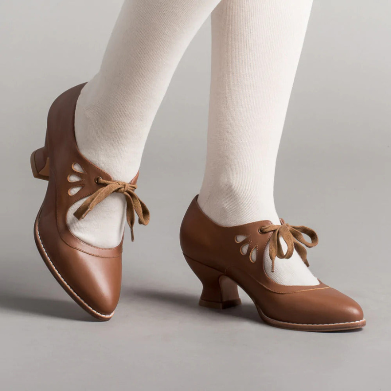 Women’s Shoes | Closed Toe Design | Vintage Style