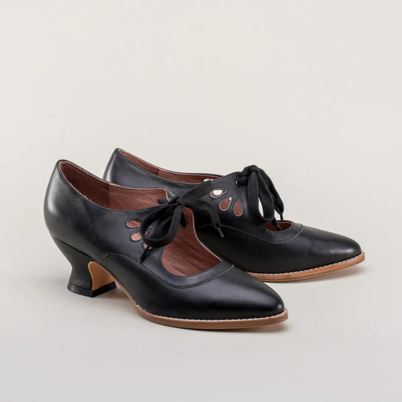 Women’s Shoes | Closed Toe Design | Vintage Style