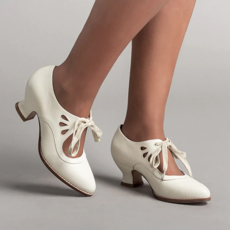 Women’s Shoes | Closed Toe Design | Vintage Style