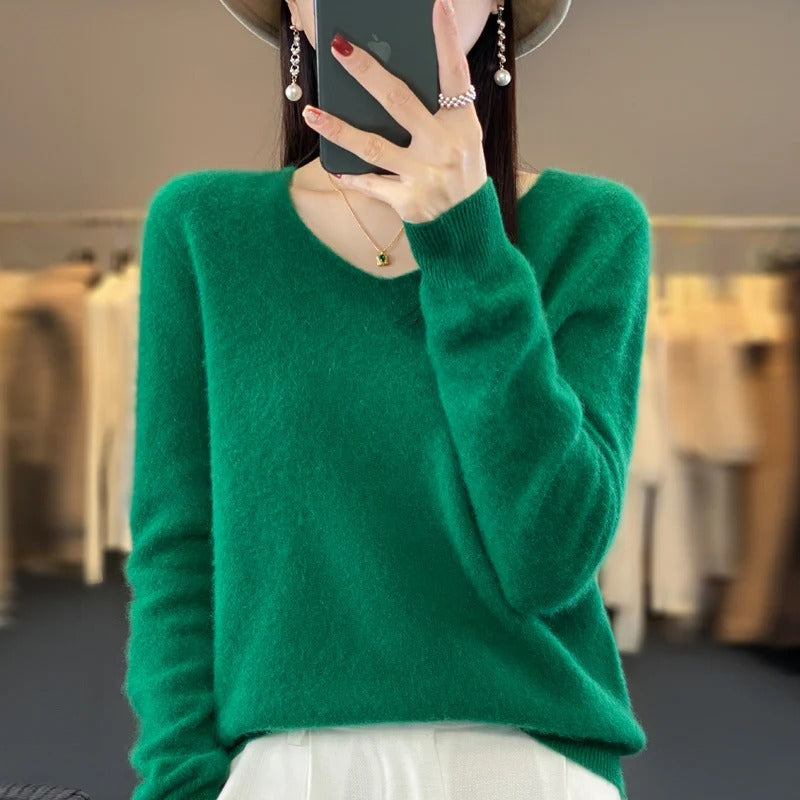 Women’s Knitted Jumper | V-Neck & Long Sleeve | Warm Soft fabrc