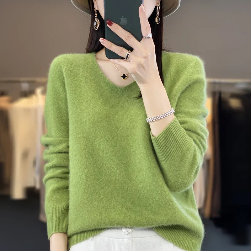 Women’s Knitted Jumper | V-Neck & Long Sleeve | Warm Soft fabrc