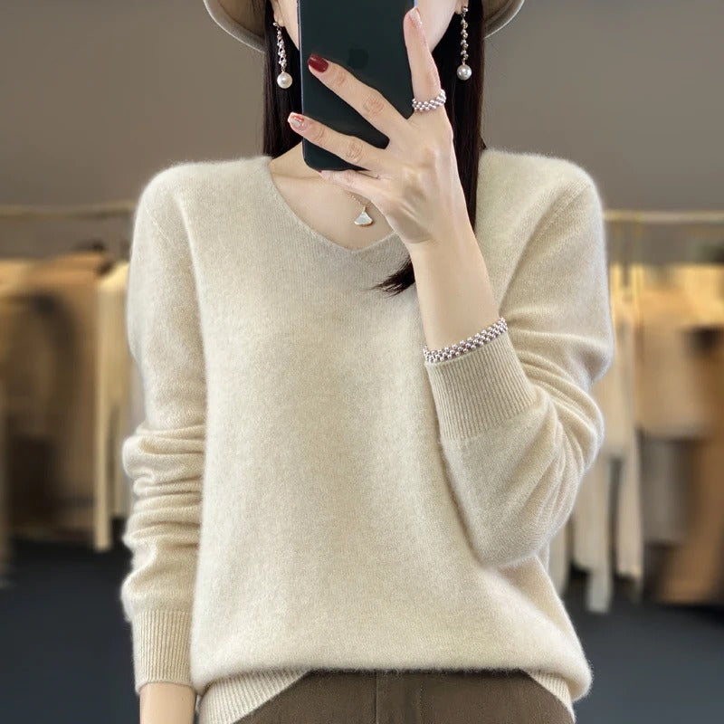 Women’s Knitted Jumper | V-Neck & Long Sleeve | Warm Soft fabrc