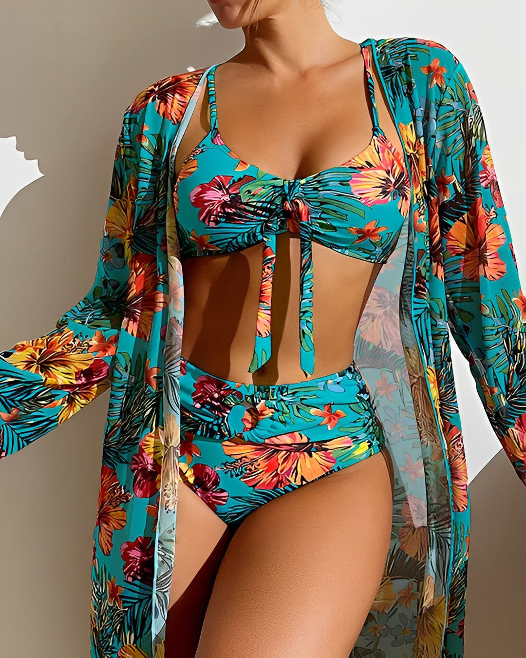 Bikini set for women | 3-piece & print | long-sleeved cover-up | trendy beach look
