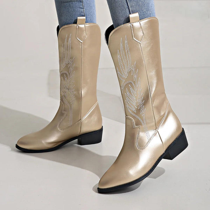 Slip-on riding boots for women | autumn & winter | thick sole | pointed toe | embroidered details